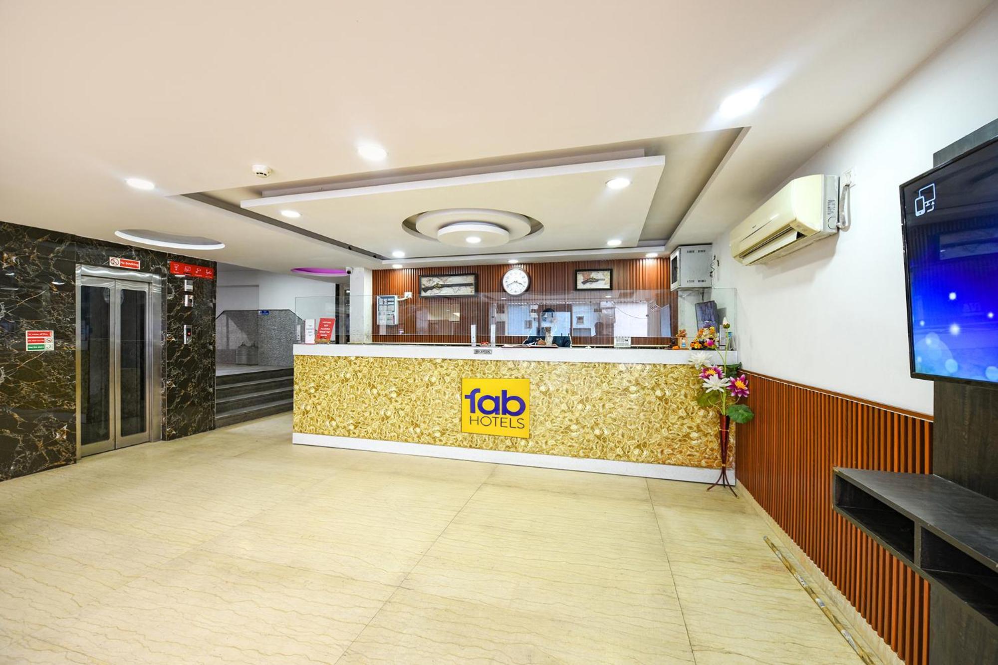 Fabhotel Belwood Near Igi Airport Neu-Delhi Exterior foto